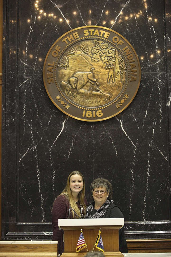 Fishers teen welcomed to statehouse as student page
