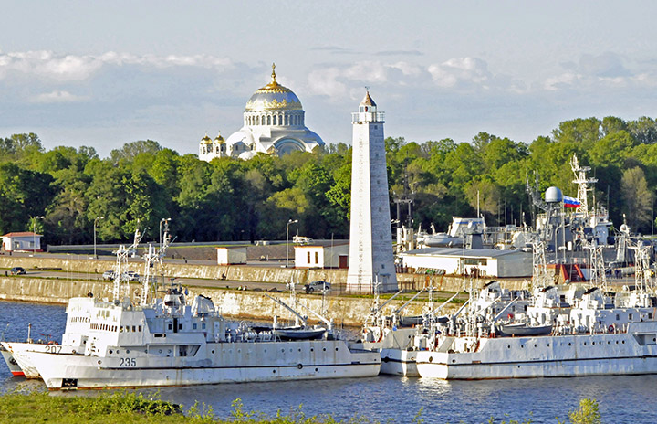 Column: War and peace in Kronstadt