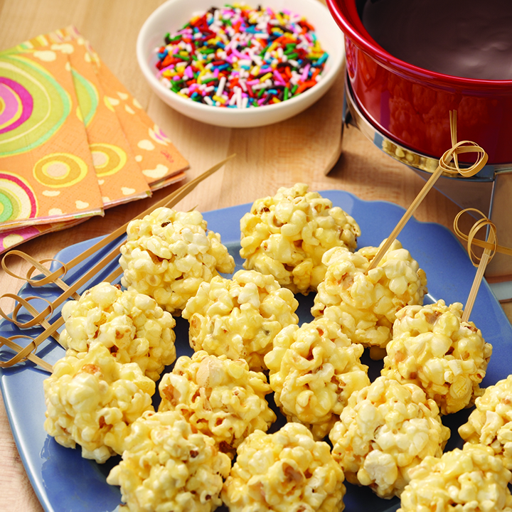 Mini Popcorn Balls with Chocolate ‘Fondue’