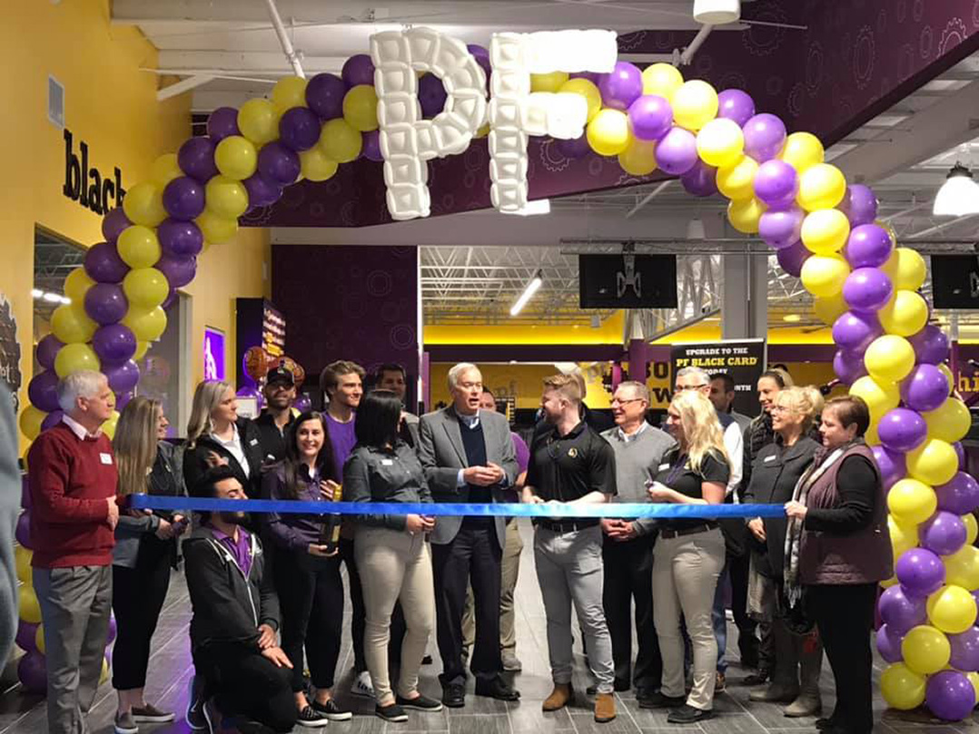 Snapshot: Planet Fitness holds ribbon-cutting ceremony