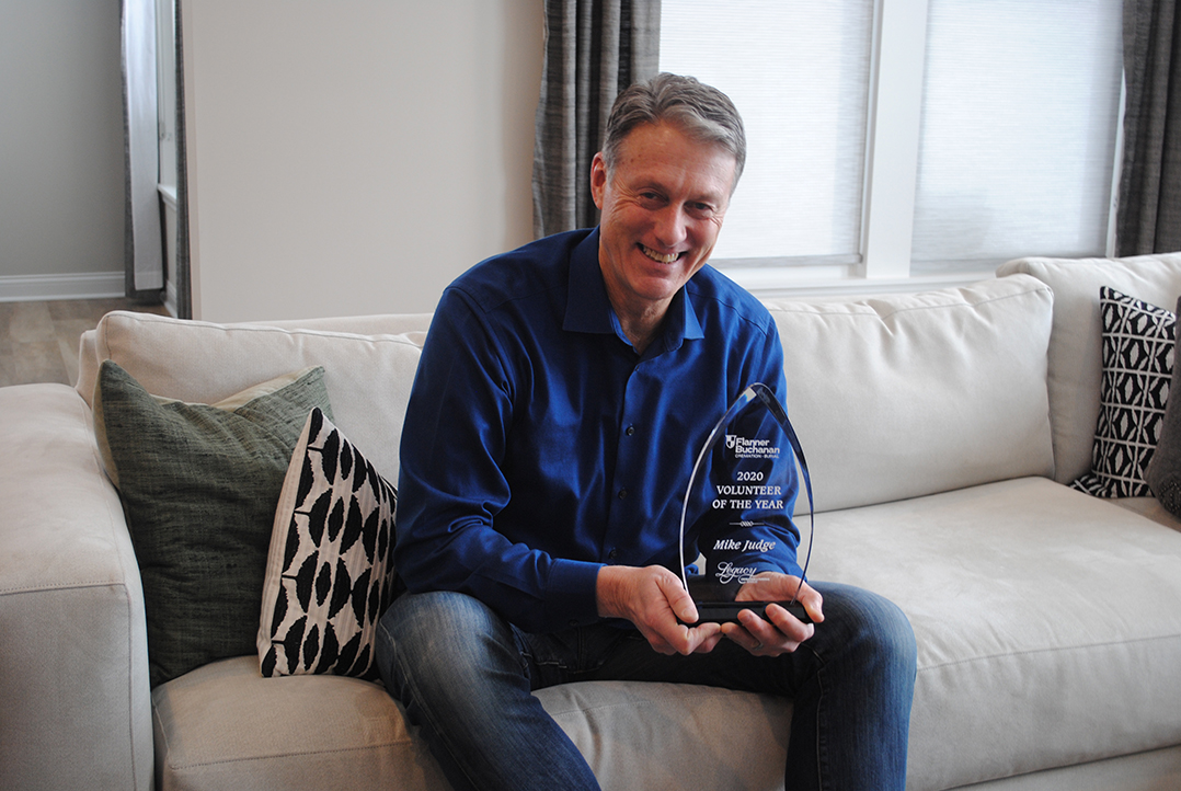 No one dies alone: Westfield man receives volunteer of the year award for hospice work