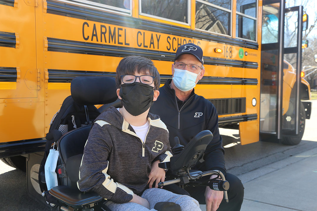 Going The Extra Mile Carmel Bus Driver Builds Relationships With Special Needs Passengers 
