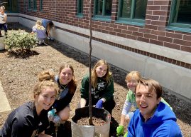 Snapshot:Organizations, students partner to beautify Noblesville High School