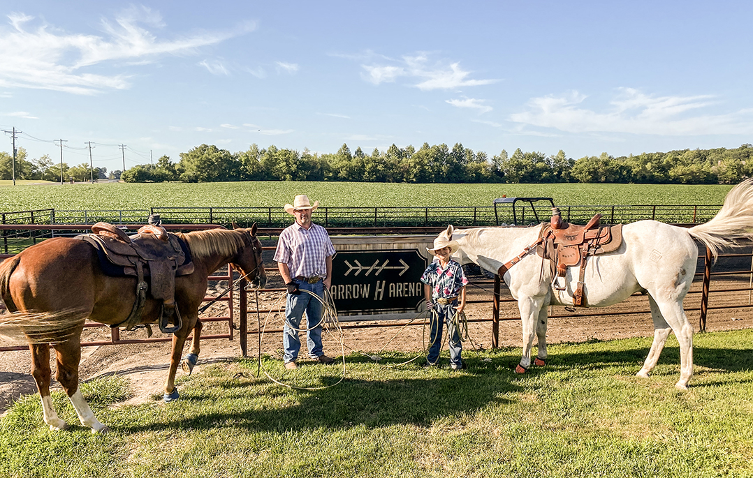 Rope ‘em, cowboy!: Noblesville father-son duo participate in specialty rodeo event