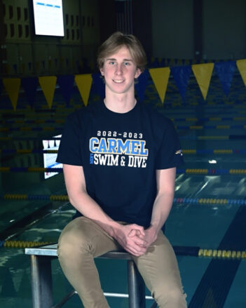 AA ATHLETE OF THE WEEK 0307 pic 1